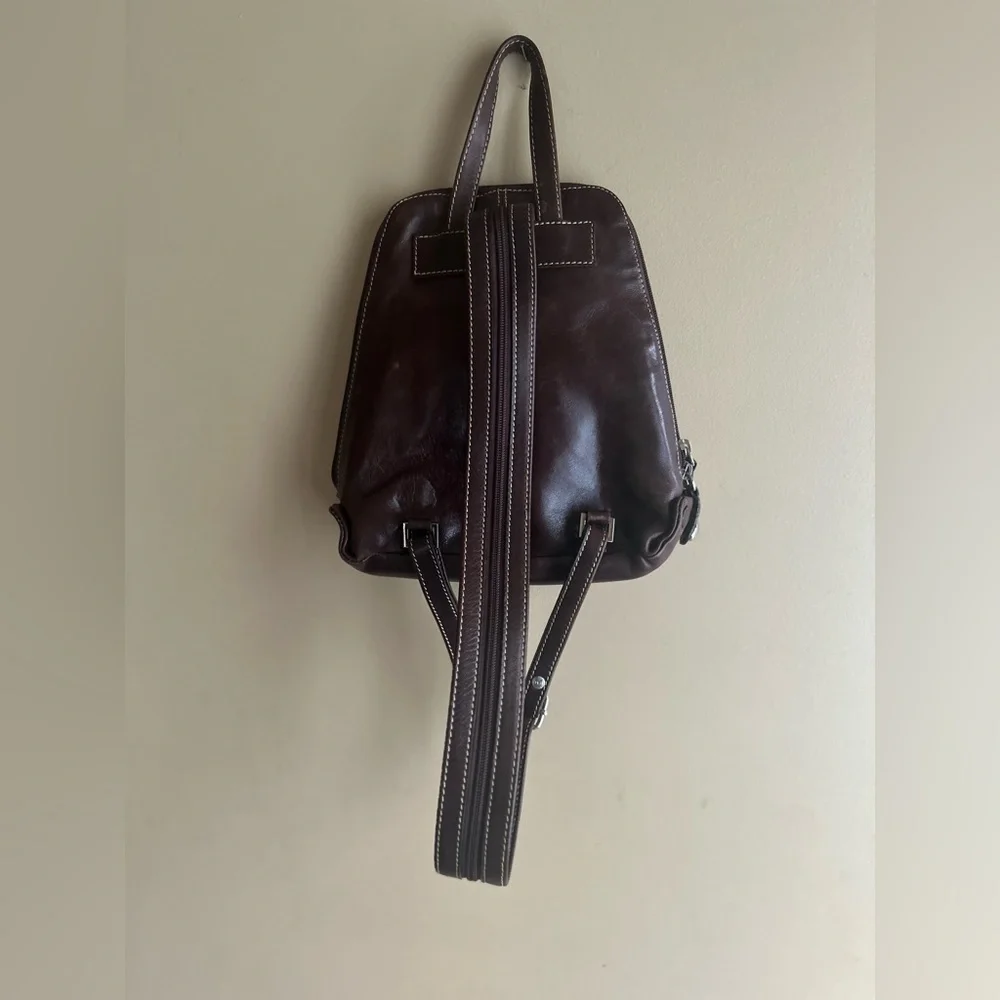 La Diva leather backpack - Picture 6 of 16